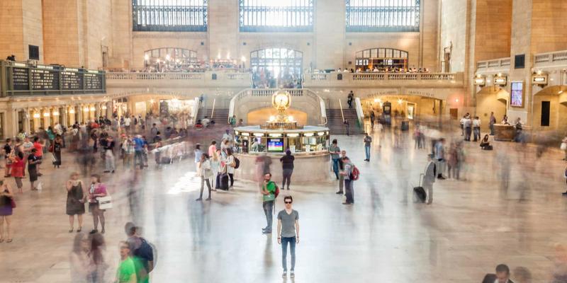 027精英梦与在地烟火：解码武汉生活的双重奏