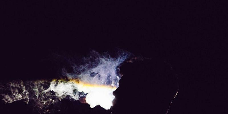 武汉观演全攻略：从殿堂话剧到独立音乐现场，解锁本地娱乐与美食新体验