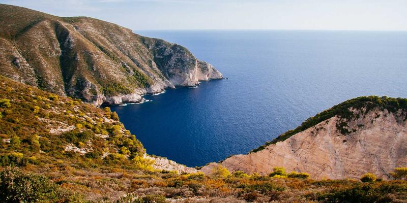武汉过早地图：从热干面到豆皮，探寻本地人最爱的早餐摊与市井文化